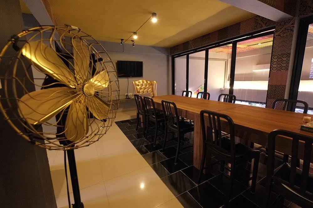 Everyday Bangkok Hostel Εξωτερικό φωτογραφία